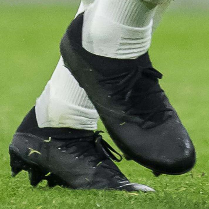 Adidas top nemeziz blackout